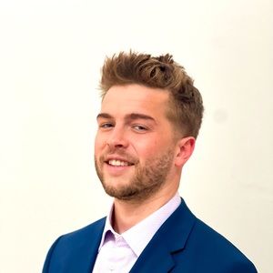 Meet your Posher, Dominic